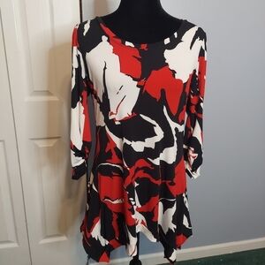 Premise Sharkbite Print Top/ Blouse Size Small